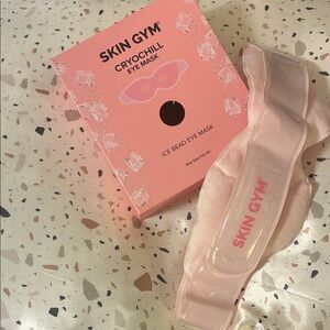 Skin Gym CryoChill Eye Mask - Pink